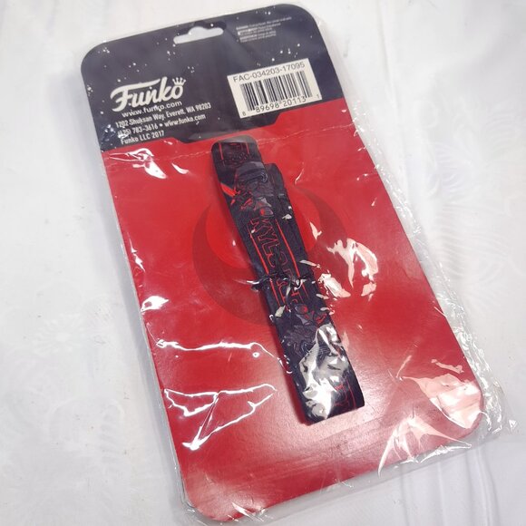 NEW Star Wars Kylo Ren Funko Lanyard ID badge Holder Pouch Pin Display Charm - Picture 4 of 8
